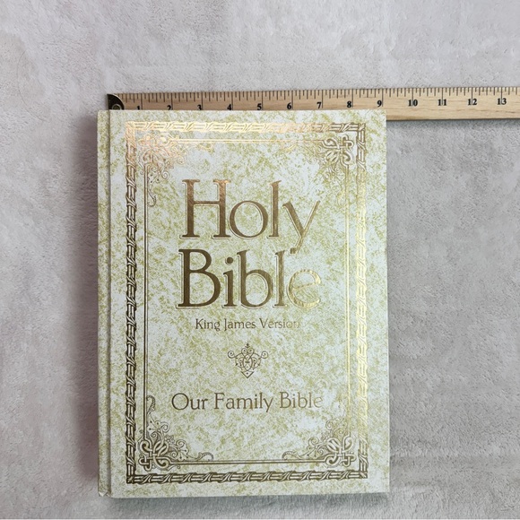 Vintage 1971 Holy Bible King James Our Family Bible Version Old and New Regency - Picture 9 of 14